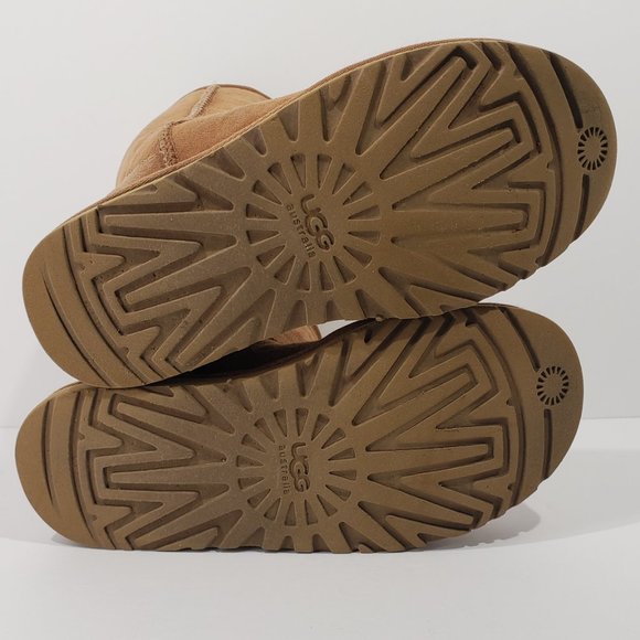 UGG Australia Brown Classic Short Boots Size W 5 Leather Sheepskin - Picture 6 of 9